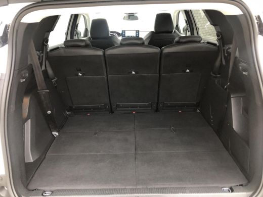 Peugeot 5008 1.2 PureTech Allure | Navigatie | Camera | Cruise Control | Climate Control ActivLease financial lease