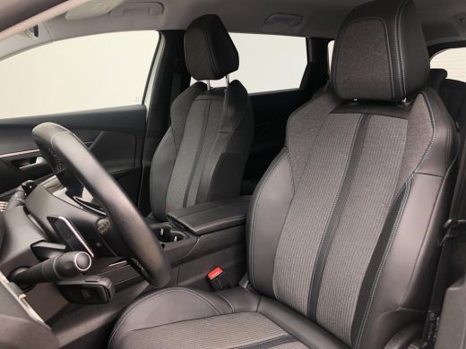 Peugeot 5008 1.2 PureTech Allure | Navigatie | Camera | Cruise Control | Climate Control ActivLease financial lease