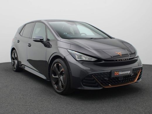 Seat Born Business 62 kWh 204PK Warmtepomp, panoramadak, head-up display, achteruitrijcamera, keyless entry... ActivLease financial lease