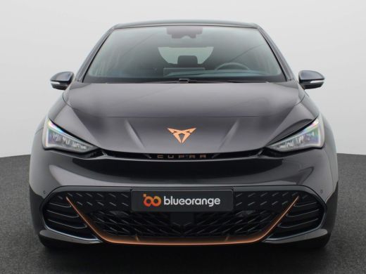 Seat Born Business 62 kWh 204PK Warmtepomp, panoramadak, head-up display, achteruitrijcamera, keyless entry... ActivLease financial lease