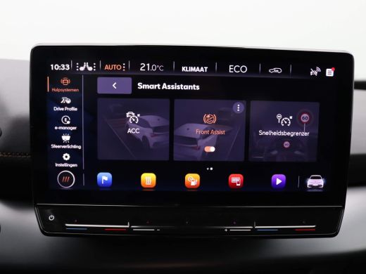 Seat Born Business 62 kWh 204PK Warmtepomp, panoramadak, head-up display, achteruitrijcamera, keyless entry... ActivLease financial lease