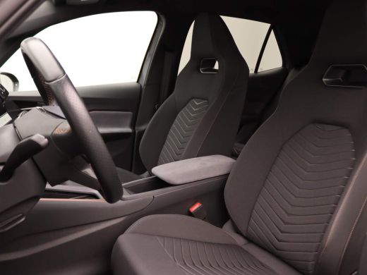 Seat Born Business 62 kWh 204PK Warmtepomp, panoramadak, head-up display, achteruitrijcamera, keyless entry... ActivLease financial lease
