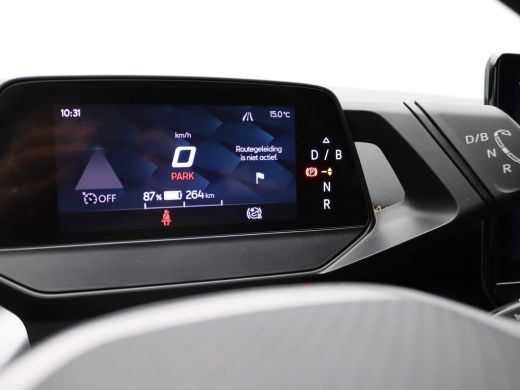 Seat Born Business 62 kWh 204PK Warmtepomp, panoramadak, head-up display, achteruitrijcamera, keyless entry... ActivLease financial lease