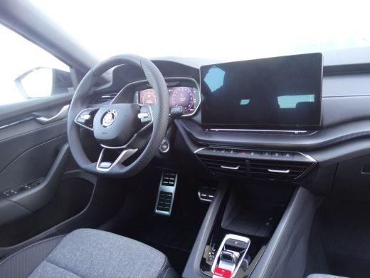 Skoda Octavia Combi ŠKODA Sportline Business | Achteruitrijcamera | Cruise control met speedlimiter | Driving m... ActivLease financial lease