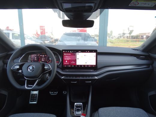 Skoda Octavia Combi ŠKODA Sportline Business | Achteruitrijcamera | Cruise control met speedlimiter | Driving m... ActivLease financial lease