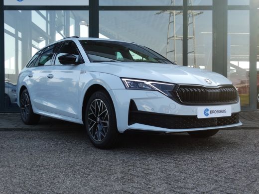Skoda Octavia Combi ŠKODA Sportline Business | Achteruitrijcamera | Cruise control met speedlimiter | Driving m... ActivLease financial lease