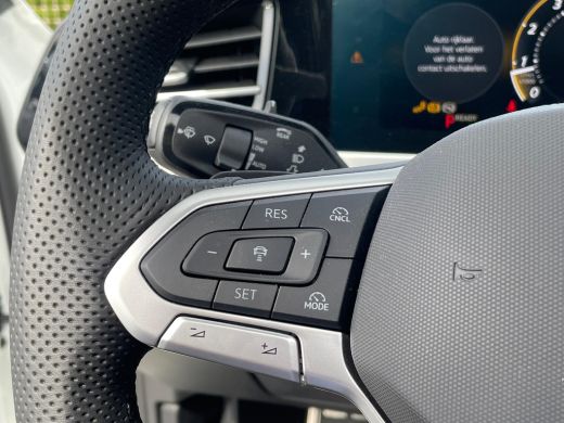 Volkswagen Passat Variant Volkswagen R-Line Edition | 'App-Connect' draadloze smartphone integratie | Afstandscontr... ActivLease financial lease