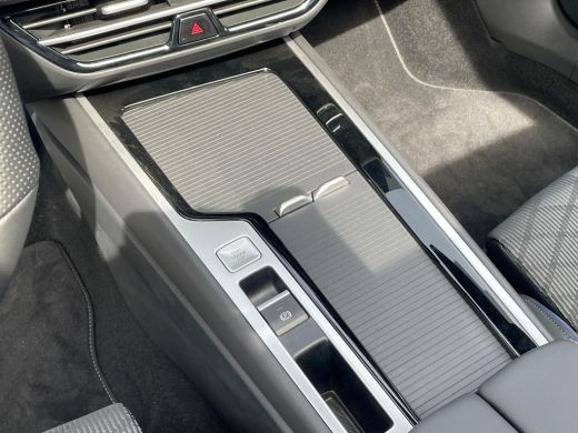 Volkswagen Passat Variant Volkswagen R-Line Edition | 'App-Connect' draadloze smartphone integratie | Afstandscontr... ActivLease financial lease
