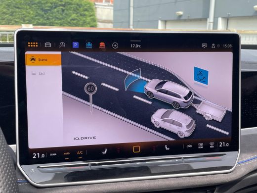 Volkswagen Passat Variant Volkswagen R-Line Edition | 'App-Connect' draadloze smartphone integratie | Afstandscontr... ActivLease financial lease