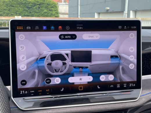 Volkswagen Passat Variant Volkswagen R-Line Edition | 'App-Connect' draadloze smartphone integratie | Afstandscontr... ActivLease financial lease