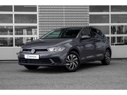 Volkswagen Polo Volkswagen Life Edition Inclusief €2000,- inruilvoordeel + €1000,- korting || 'App-Connect' smart... Volkswagen Polo Volkswagen Life Edition Inclusief €2000,- inruilvoordeel + €1000,- korting || 'App-Connect' smart...
