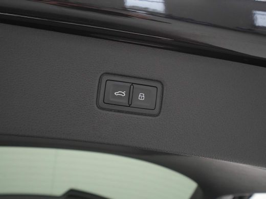 Audi Q7 55 TFSI e quattro 381 pk S-Tronic Pro Line Plus S Line Panorama Navigatie Wegkl. trekhaak Bang & ... ActivLease financial lease