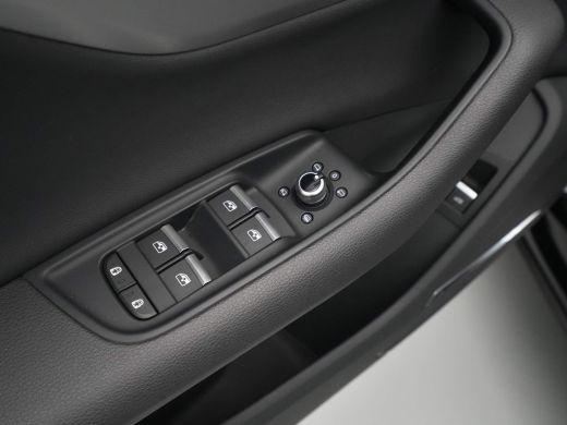 Audi Q7 55 TFSI e quattro 381 pk S-Tronic Pro Line Plus S Line Panorama Navigatie Wegkl. trekhaak Bang & ... ActivLease financial lease
