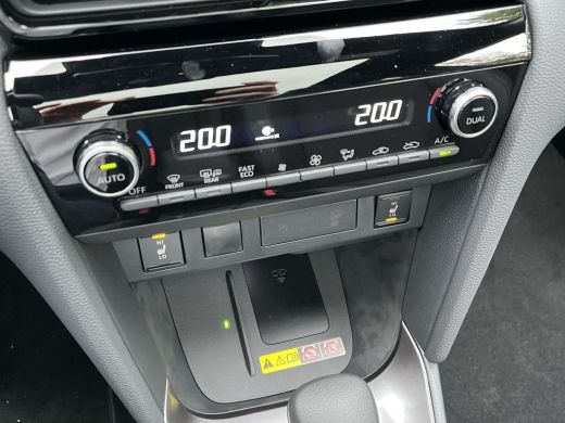 Toyota Yaris Cross 1.5 Hybrid 130 GR Sport | Plus Pack | Dynamic Grey met zwart dak | Demonstratie auto | ActivLease financial lease