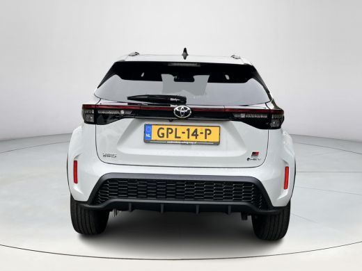 Toyota Yaris Cross 1.5 Hybrid 130 GR Sport | Plus Pack | Dynamic Grey met zwart dak | Demonstratie auto | ActivLease financial lease