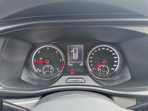 Volkswagen Transporter 2.0 TDI L2H1 28 bestelwagen 150 pk | Airco | betimmering | bijrijdersbank ActivLease financial lease