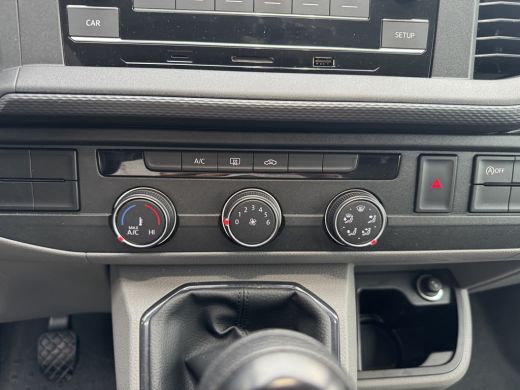 Volkswagen Transporter 2.0 TDI L2H1 28 bestelwagen 150 pk | Airco | betimmering | bijrijdersbank ActivLease financial lease