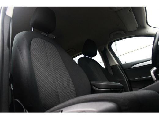 BMW X2 sDrive16d F39 Executive | 1e eigenaar | 18 inch | LED | Trekhaak | inc btw | Navi | PDC | Cruise-control | BMW dealer onderhouden ➡️ ActivLease financial lease
