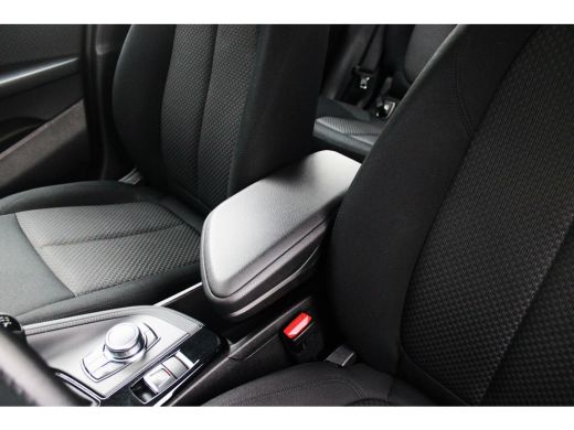 BMW X2 sDrive16d F39 Executive | 1e eigenaar | 18 inch | LED | Trekhaak | inc btw | Navi | PDC | Cruise-control | BMW dealer onderhouden ➡️ ActivLease financial lease