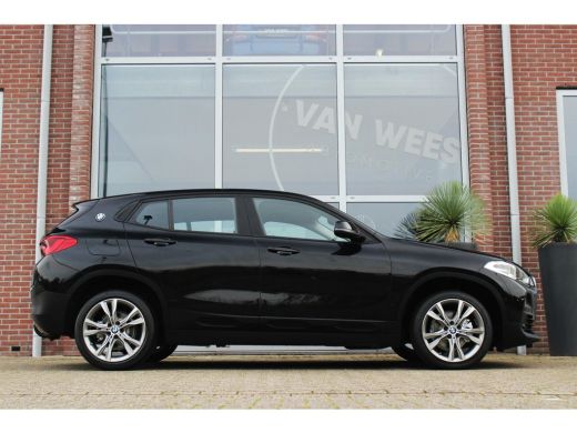 BMW X2 sDrive16d F39 Executive | 1e eigenaar | 18 inch | LED | Trekhaak | inc btw | Navi | PDC | Cruise-control | BMW dealer onderhouden ➡️ ActivLease financial lease
