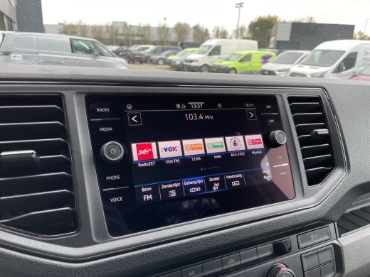 Volkswagen Crafter 35 T.G. (50) 2.0 TDI L3 Enkele cabine Dubbel lucht Highline EURO VI RWD | 3500 kg aanhangergewich... ActivLease financial lease