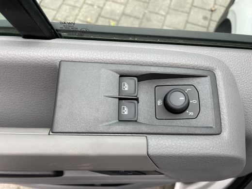Volkswagen Crafter 35 T.G. (50) 2.0 TDI L3 Enkele cabine Dubbel lucht Highline EURO VI RWD | 3500 kg aanhangergewich... ActivLease financial lease