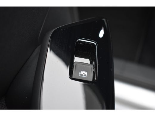 Volkswagen ID.3 58 kWh 204PK | NAVIGATIE | 18 INCH | STUUR + STOELVERW. | NIEUWSTAAT! ActivLease financial lease