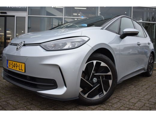 Volkswagen ID.3 58 kWh 204PK | NAVIGATIE | 18 INCH | STUUR + STOELVERW. | NIEUWSTAAT! ActivLease financial lease