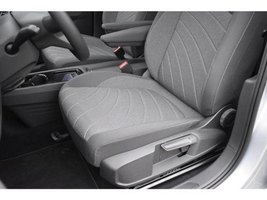Volkswagen ID.3 58 kWh 204PK | NAVIGATIE | 18 INCH | STUUR + STOELVERW. | NIEUWSTAAT! ActivLease financial lease