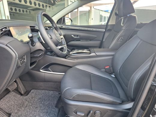 Hyundai Tucson 1.6 T-GDI PHEV Premium 4WD | Kop-Er-Af-Voordeel! | Full Options! | Rijklaarprijs! | Fabrieks-gara... ActivLease financial lease
