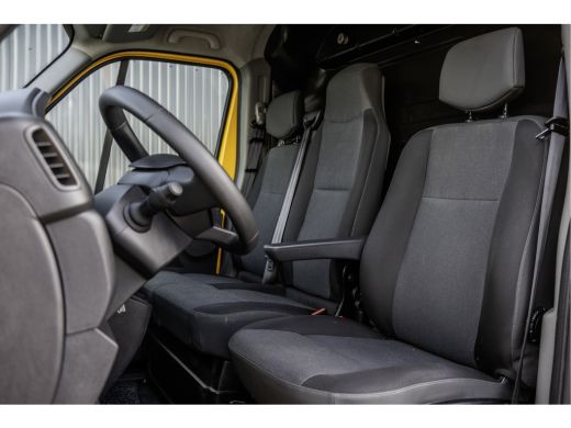 Renault Master 2.3 dCi L2H2 | Euro 6 | 136 PK | Cruise | Airco | Navigatie | LED ActivLease financial lease