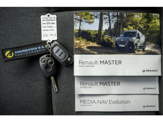 Renault Master 2.3 dCi L2H2 | Euro 6 | 136 PK | Cruise | Airco | Navigatie | LED ActivLease financial lease