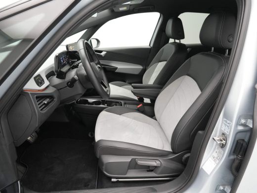 Volkswagen ID.3 Pro Edition Advantage 58 kWh Navigatie Pdc Lm Velgen Getint Glas 282 ActivLease financial lease