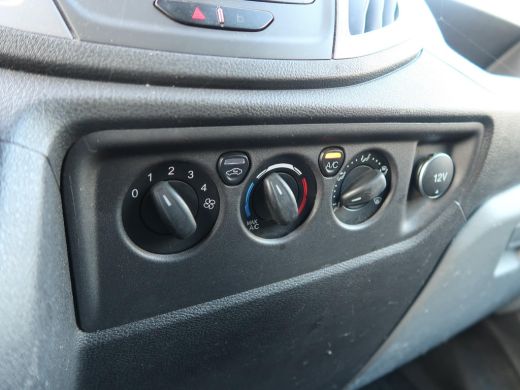 Ford Transit 310 2.0 125 PK TDCI *EURO 6* L2H2 + CAMERA / TREKHAAK 2600 KG / NAVI / DAB ActivLease financial lease