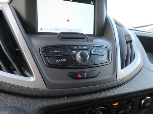 Ford Transit 310 2.0 125 PK TDCI *EURO 6* L2H2 + CAMERA / TREKHAAK 2600 KG / NAVI / DAB ActivLease financial lease