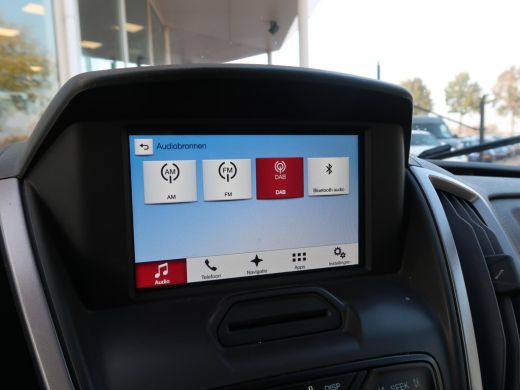 Ford Transit 310 2.0 125 PK TDCI *EURO 6* L2H2 + CAMERA / TREKHAAK 2600 KG / NAVI / DAB ActivLease financial lease