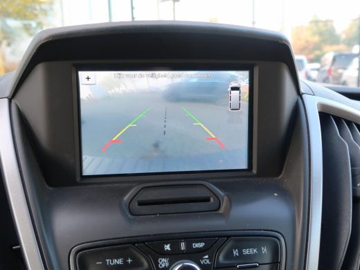 Ford Transit 310 2.0 125 PK TDCI *EURO 6* L2H2 + CAMERA / TREKHAAK 2600 KG / NAVI / DAB ActivLease financial lease