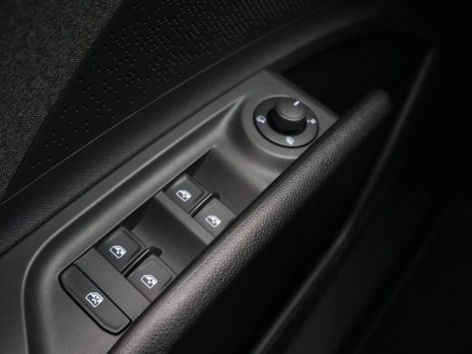 Skoda Enyaq iV 60 Navi via App Cruise Half Leder 19" Lm Velgen Demo BK ActivLease financial lease