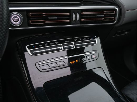 Mercedes EQC 400 4MATIC Premium Plus 80 kWh [ 3-FASE ] (INCL-BTW) *PANO | WIDE-SCREEN-DIGI-COCKPIT | HEAD-UP |... ActivLease financial lease