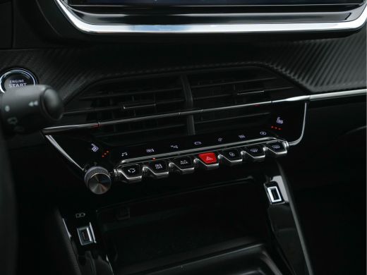 Peugeot e-2008 EV Blue Lease Allure 50 kWh [ 3-Fase ] (INCL-BTW) Aut. *DIGI-COCKPIT | ADAPT.CRUISE | FULL-LED | ... ActivLease financial lease