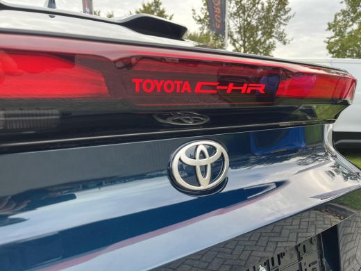 Toyota C-HR 1.8 Hybrid 140 Dynamic | Uit voorraad leverbaar! | ActivLease financial lease