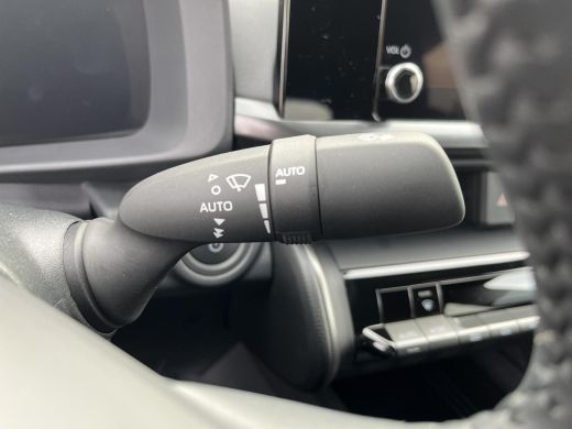 Toyota C-HR 1.8 Hybrid 140 Dynamic | Uit voorraad leverbaar! | ActivLease financial lease