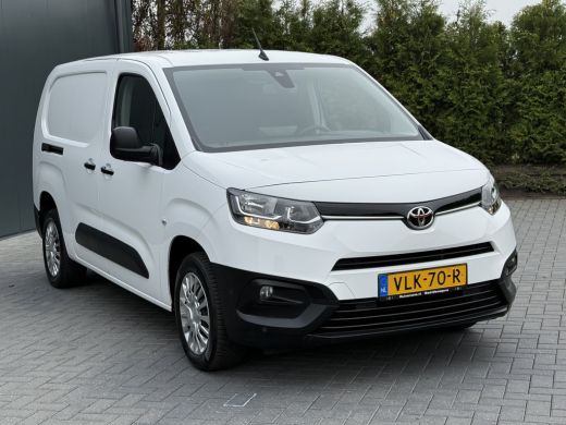 Toyota PROACE CITY 1.5 D-4D 102 PK / L2H1 / 1e EIG. / AIRCO / CRUISE / NAVI / CAMERA / CARPLAY ActivLease financial lease