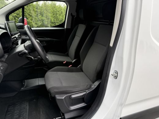 Toyota PROACE CITY 1.5 D-4D 102 PK / L2H1 / 1e EIG. / AIRCO / CRUISE / NAVI / CAMERA / CARPLAY ActivLease financial lease