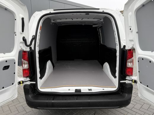 Toyota PROACE CITY 1.5 D-4D 102 PK / L2H1 / 1e EIG. / AIRCO / CRUISE / NAVI / CAMERA / CARPLAY ActivLease financial lease