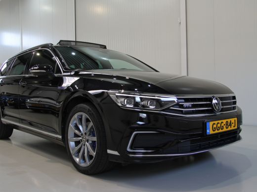 Volkswagen Passat Variant 1.4 TSI PHEV GTE | Pano dak | Trekhaak ActivLease financial lease