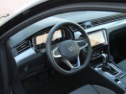 Volkswagen Passat Variant 1.4 TSI PHEV GTE | Pano dak | Trekhaak ActivLease financial lease