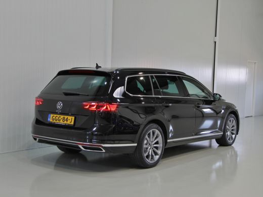 Volkswagen Passat Variant 1.4 TSI PHEV GTE | Pano dak | Trekhaak ActivLease financial lease
