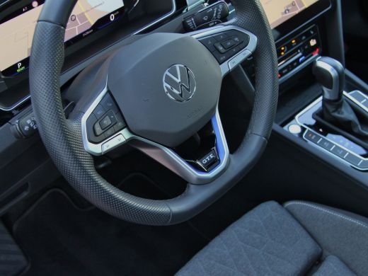 Volkswagen Passat Variant 1.4 TSI PHEV GTE | Pano dak | Trekhaak ActivLease financial lease