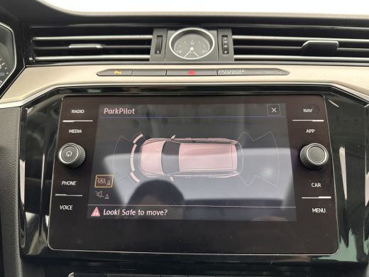 Volkswagen Passat Variant 2.0 BiTDI 4Motion Highline Executive-Pack Aut. *PANO | ADAPTIVE-CRUISE | DIGI-COCKPIT | N... ActivLease financial lease